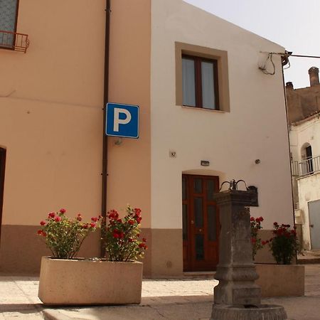 לינה וארוחת בוקר Acerenza Casa Normanna מראה חיצוני תמונה